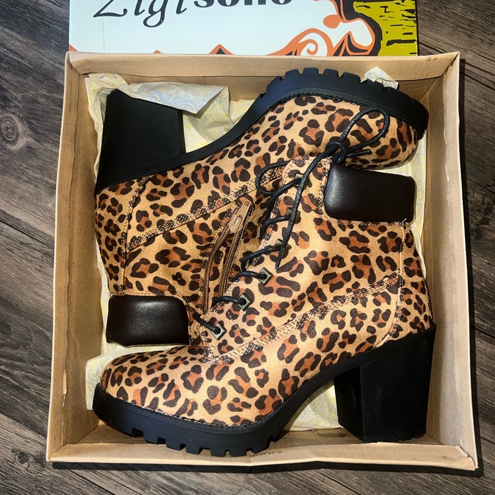 Zigi Soho Kerin Leopard Boots Size 10 Women’s Chunky Heel NWT New